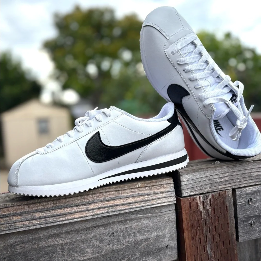Nike Cortez Leather White Black Sneakers - Picture 8 of 11